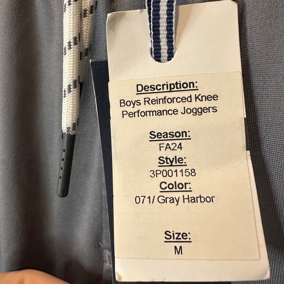 NEW Vineyard Vines Boys M Reinforced Knee Performance Joggers SAMPLE Gray - Picture 3 of 7